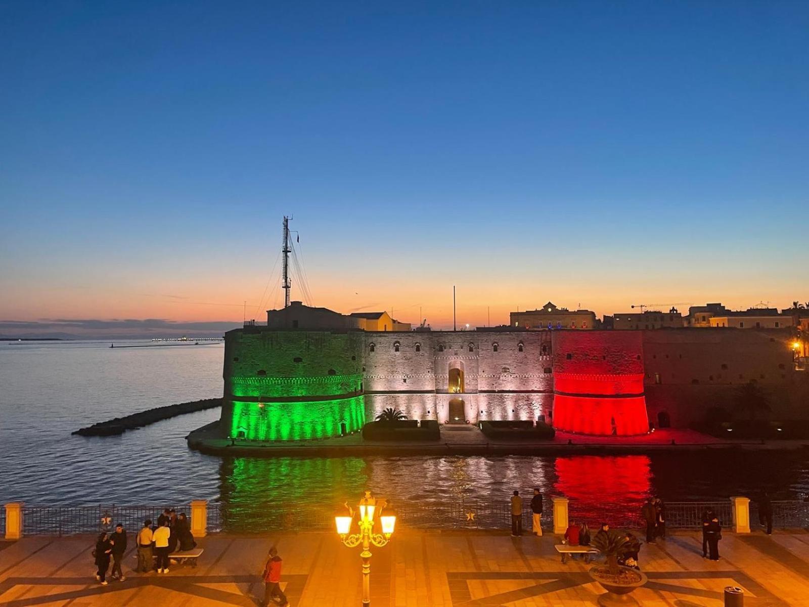 Casa Semplice Apartment Taranto Luaran gambar